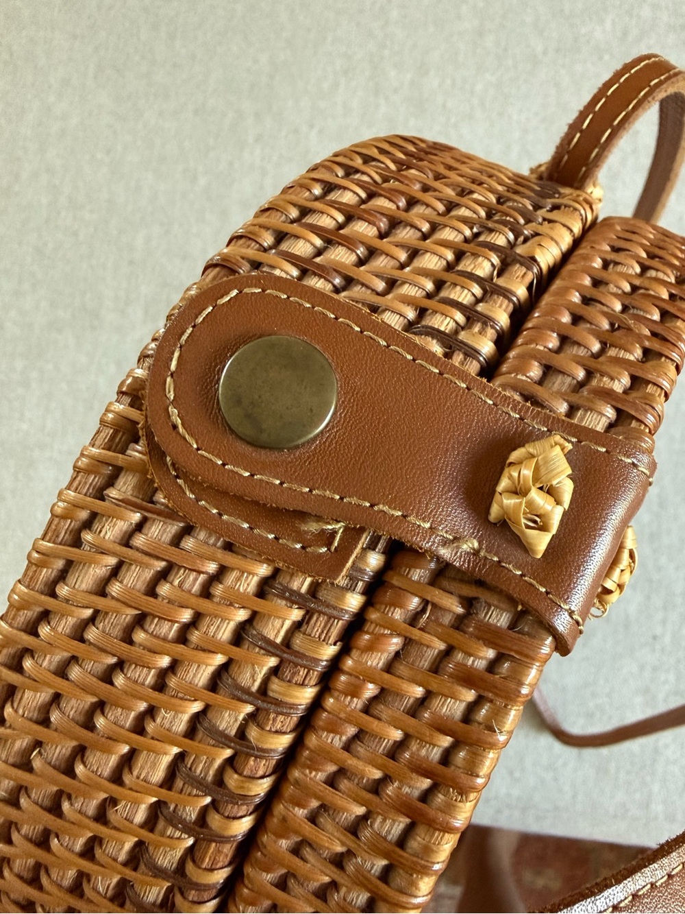 Small Rattan Bag - Picture 4 of 9